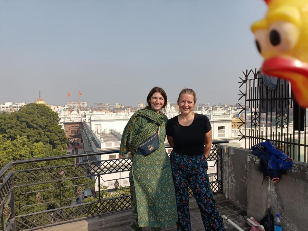 4N Homestay- Golden Temple View Amritsar Bagian luar foto