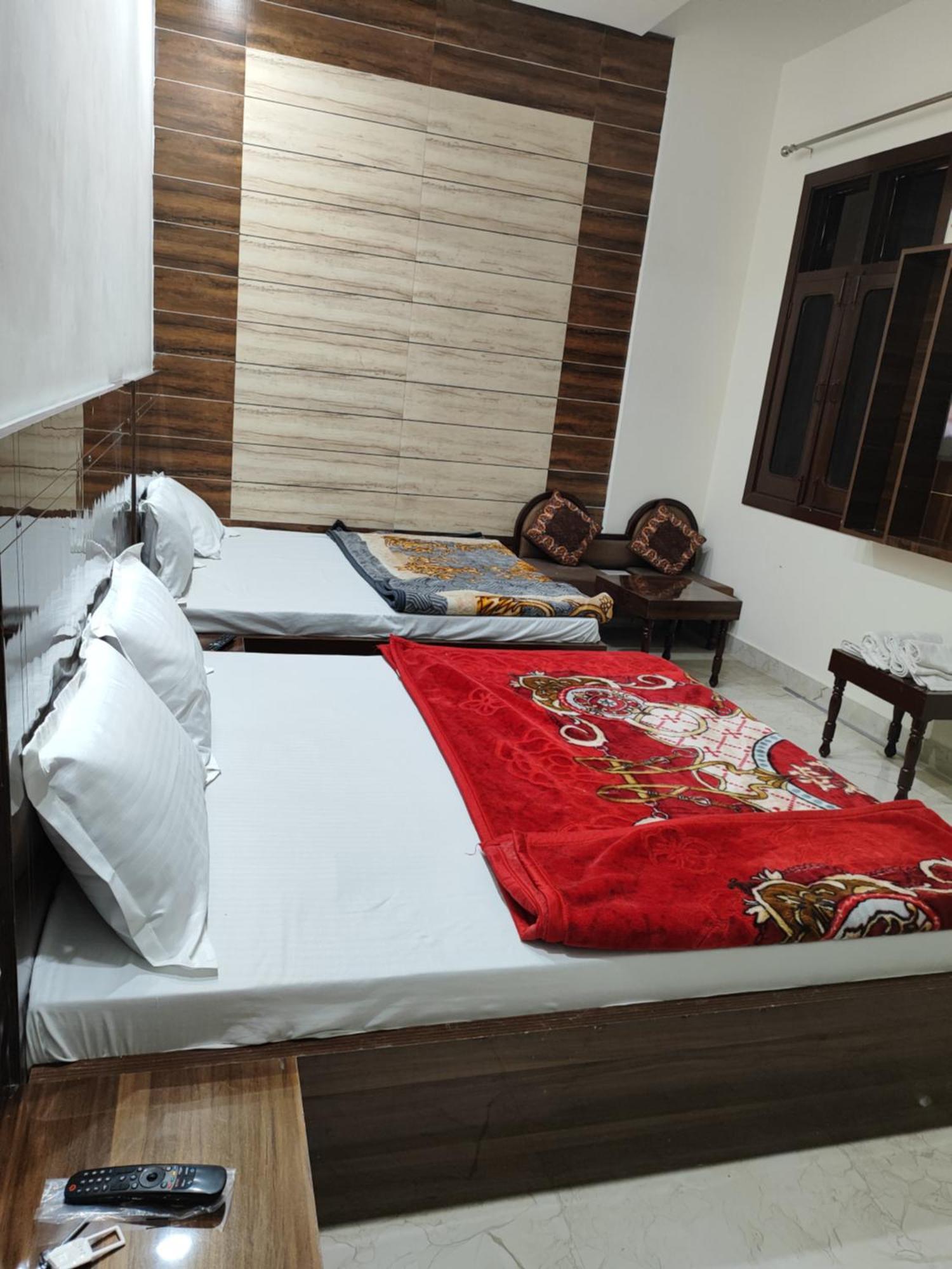 4N Homestay- Golden Temple View Amritsar Bagian luar foto