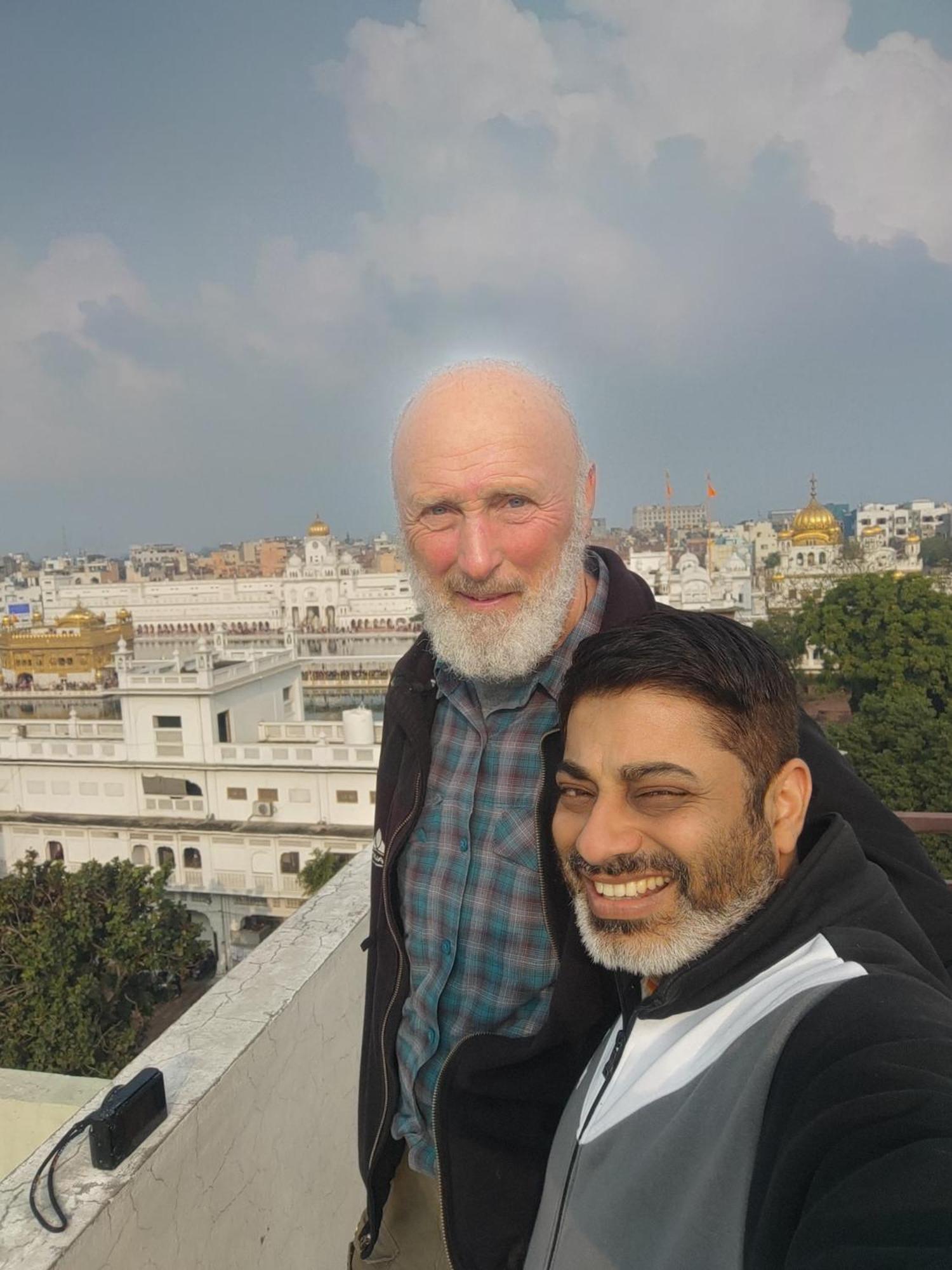 4N Homestay- Golden Temple View Amritsar Bagian luar foto