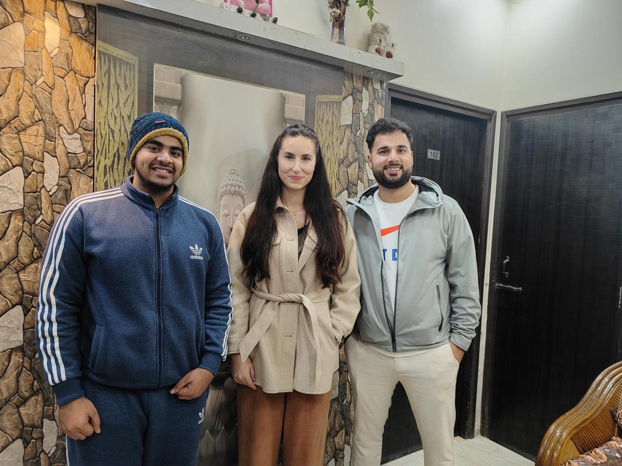 4N Homestay- Golden Temple View Amritsar Bagian luar foto